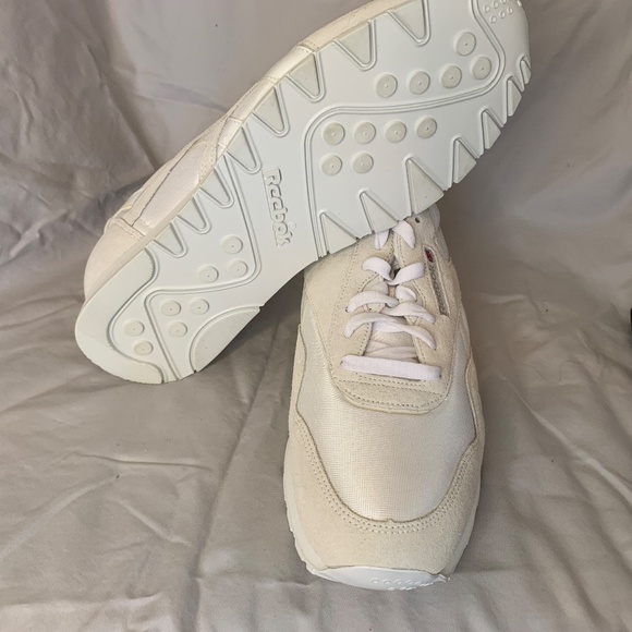 NWT Reebok classic suede/nylon sneakers, sz. 11.5 - Picture 12 of 16
